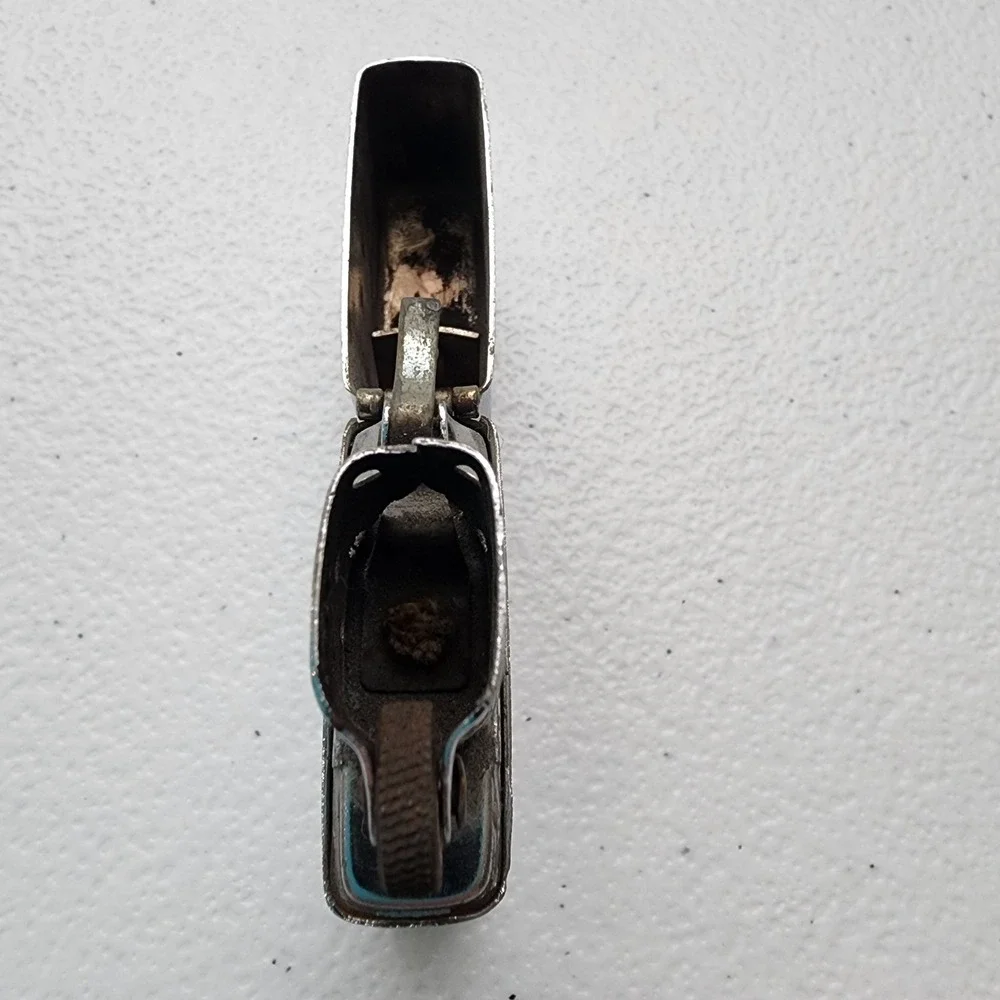 Vintage CONTINETAL LIGHTER Made In JAPAN. USED. UNSURE WORKING CONDTION.